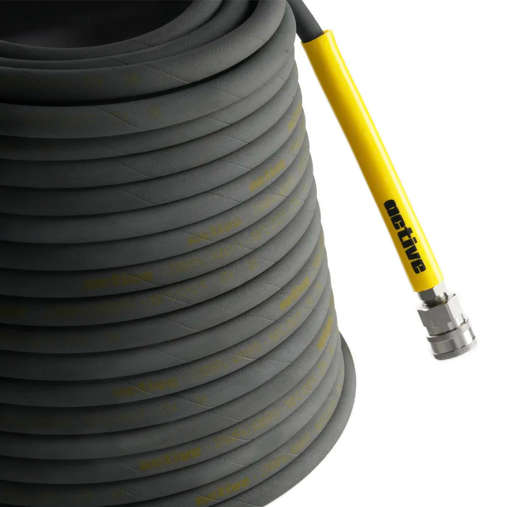 Detail van 3/8″ QC mannelijke snelkoppeling op ACTIVE hogedrukslang 30 meter