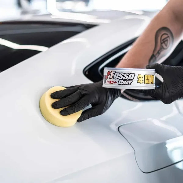 Soft99 Fusso Coat Light in gebruik – applicatie op lichte autolak
