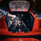 YumCars Citrus in gebruik – verwijdert insecten en vuil van lak