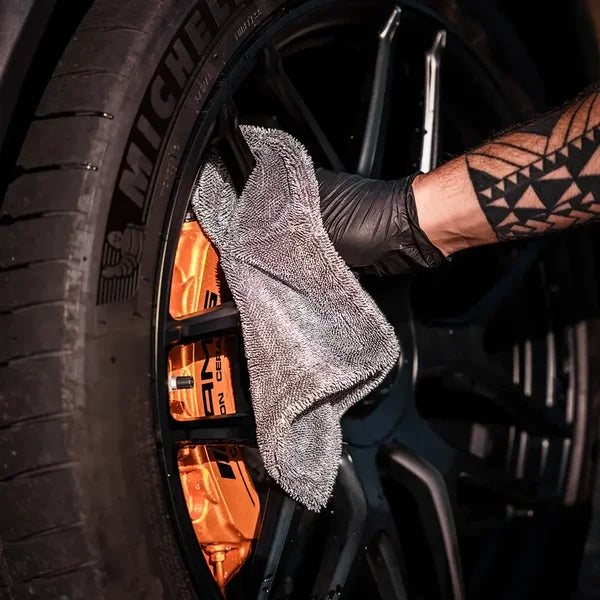 YumCars Wheel & Tyre Towel maat 28x38cm – ProDetailStore
